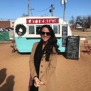 Meet your Posher, Vanessa